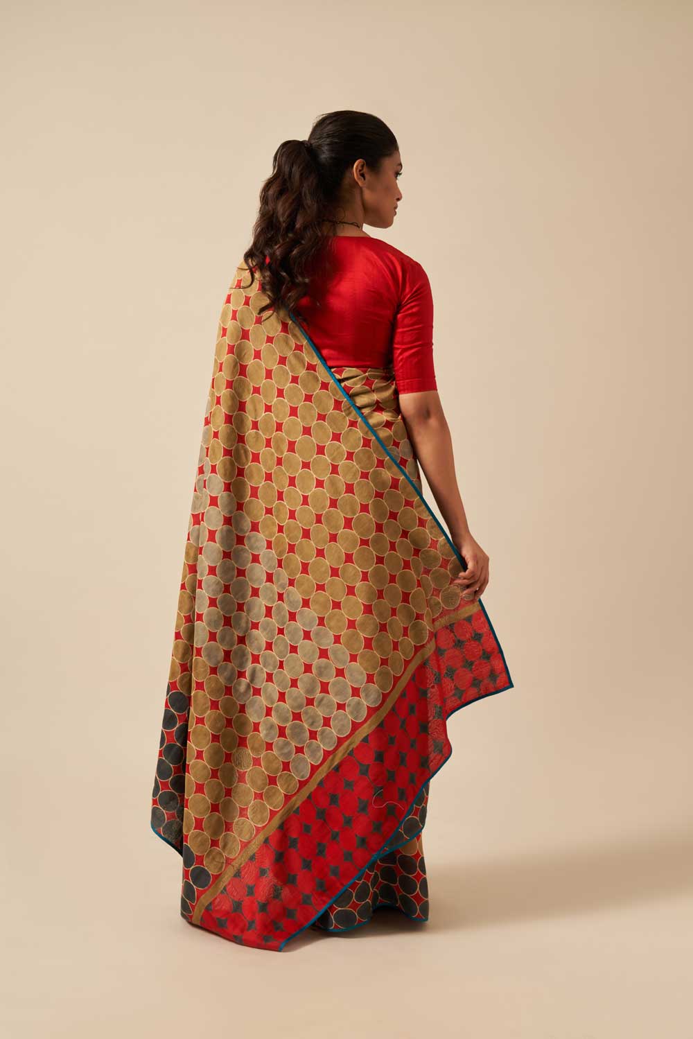 Sindhu Red_Black Maheshwari Hand Blockprinted Flip Pallu saree