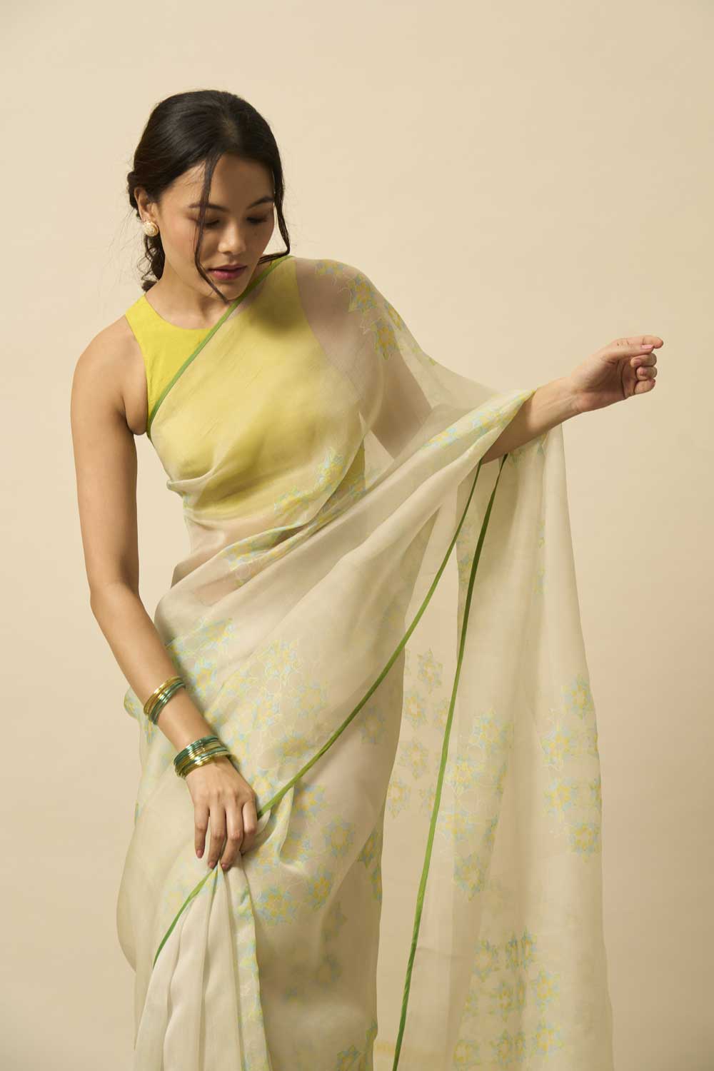 NAZUK WHITE KATAAN SILK HAND BLOCKPRINTED SAREE